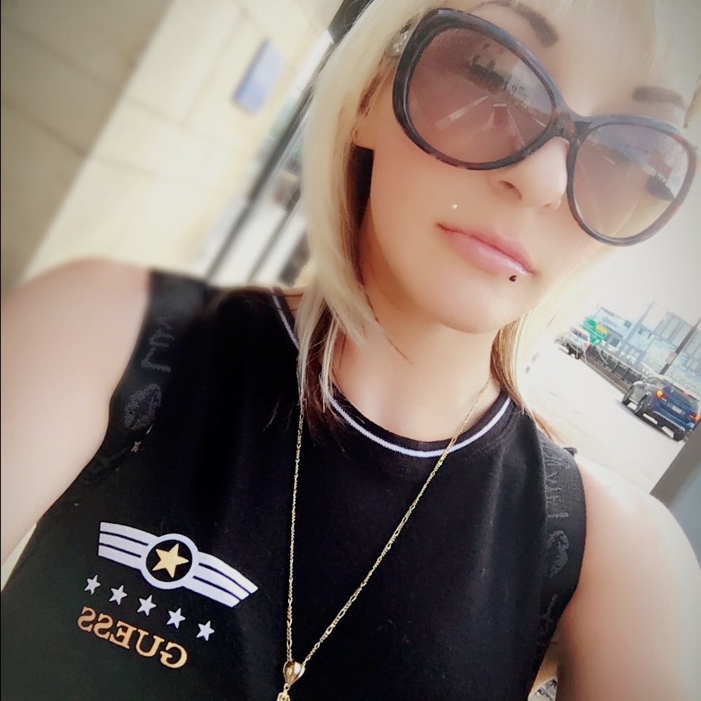 Meet your Posher, Chasity