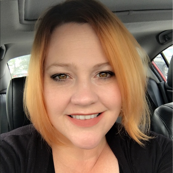 Hello! I'm Jenn & I love bargains! - Picture 2 of 3