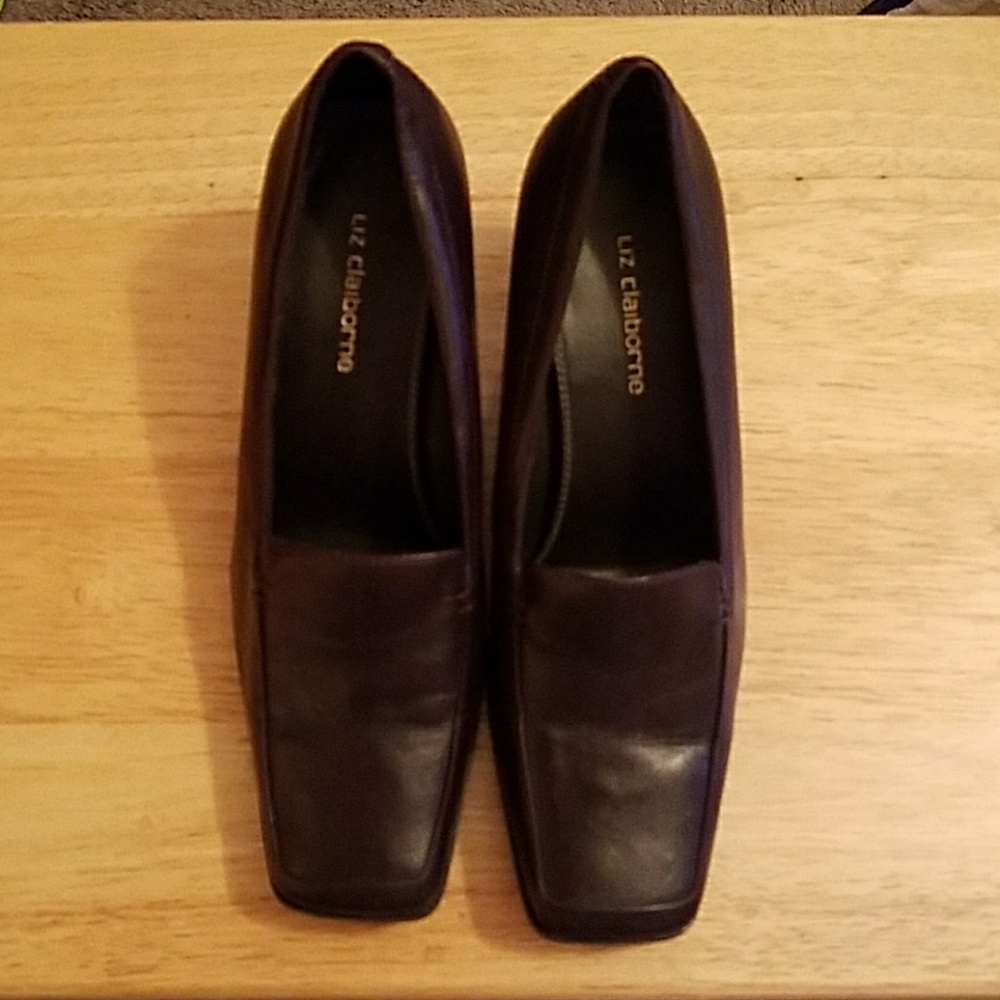 Liz Claiborne pumps