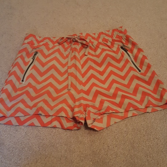 Wishful Park Pants - Cute chevron shorts