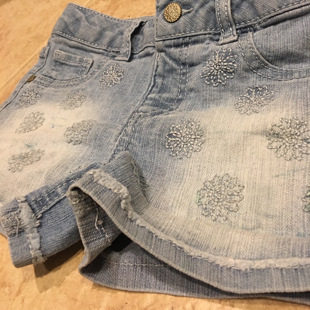 Sonoma girl's denim shorts. Size 6X.