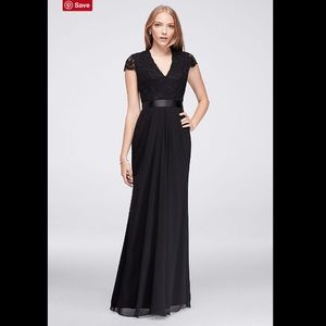 Gorgeous Long Chiffon Dress w/ Lace Bodice