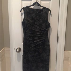 Lord and Taylor Dress. Fitted. Size 4.