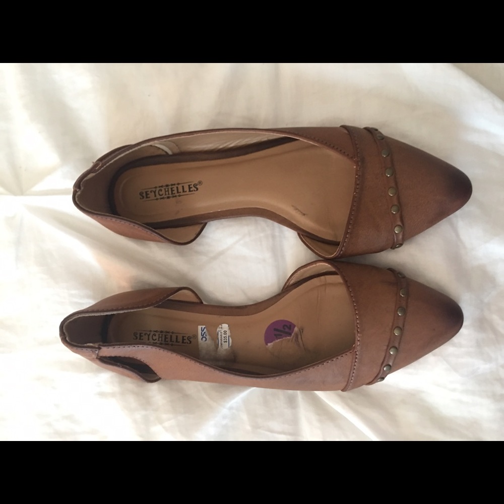 Brown flats