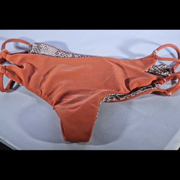 Acacia Krobokan Top & Kauai Bottoms Papaya S/M Set