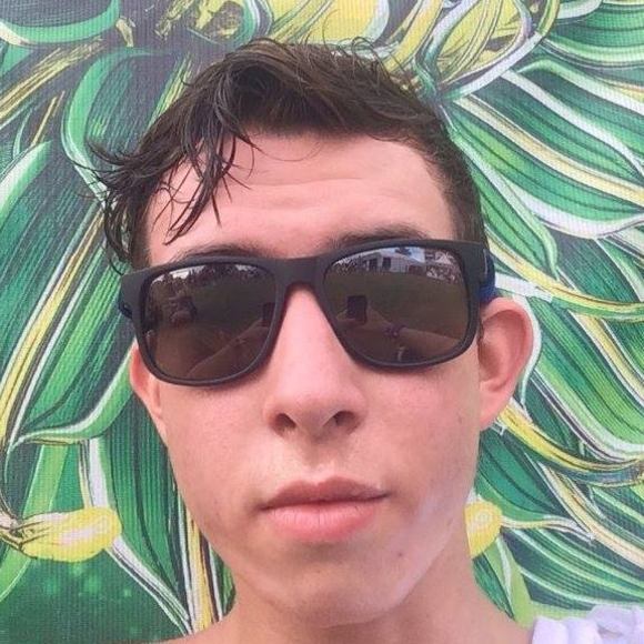 Meet your Posher, James - Picture 1 of 1