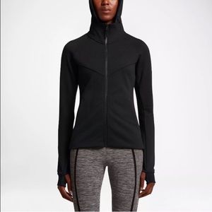 Nike women's tech fleece size XL new with tags