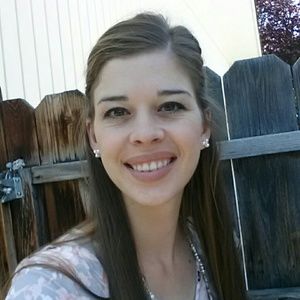 Meet your Posher, Alicia