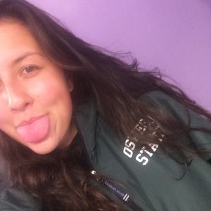 Meet your Posher, Jasmine