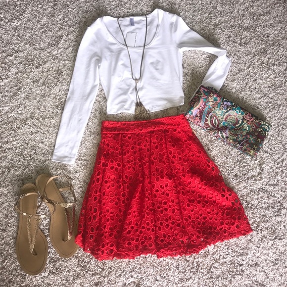 🛍GB Eyelet Skirt - Picture 5 of 5