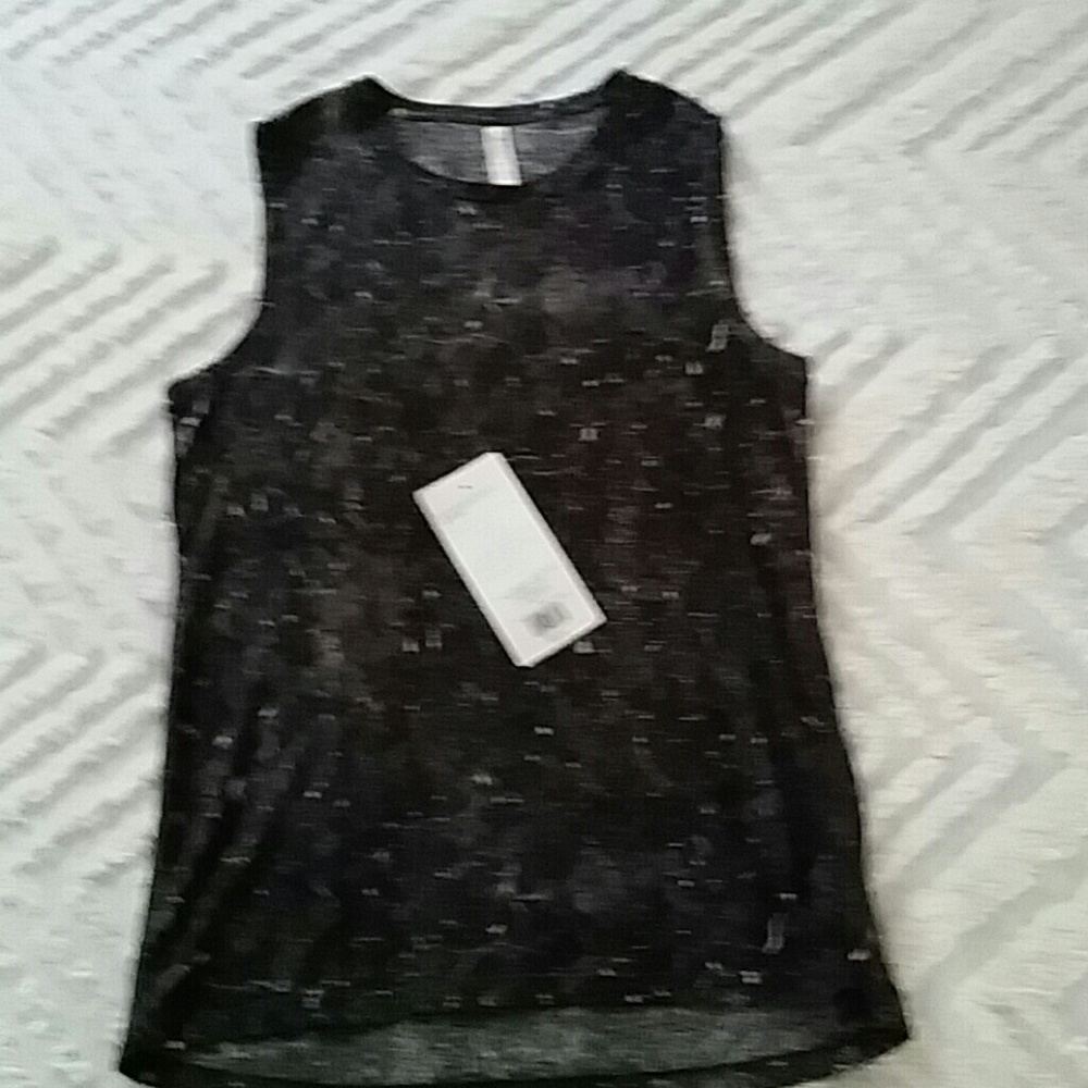 NWT Lucy Savasana Muscle Tank