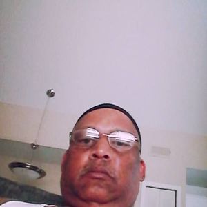 Meet your Posher, Warren