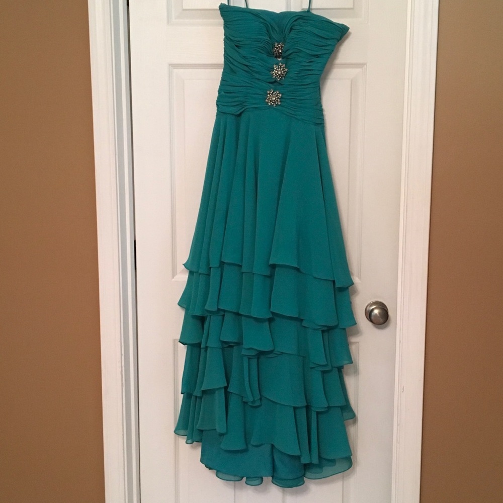 Tiered Teal Strapless Formal