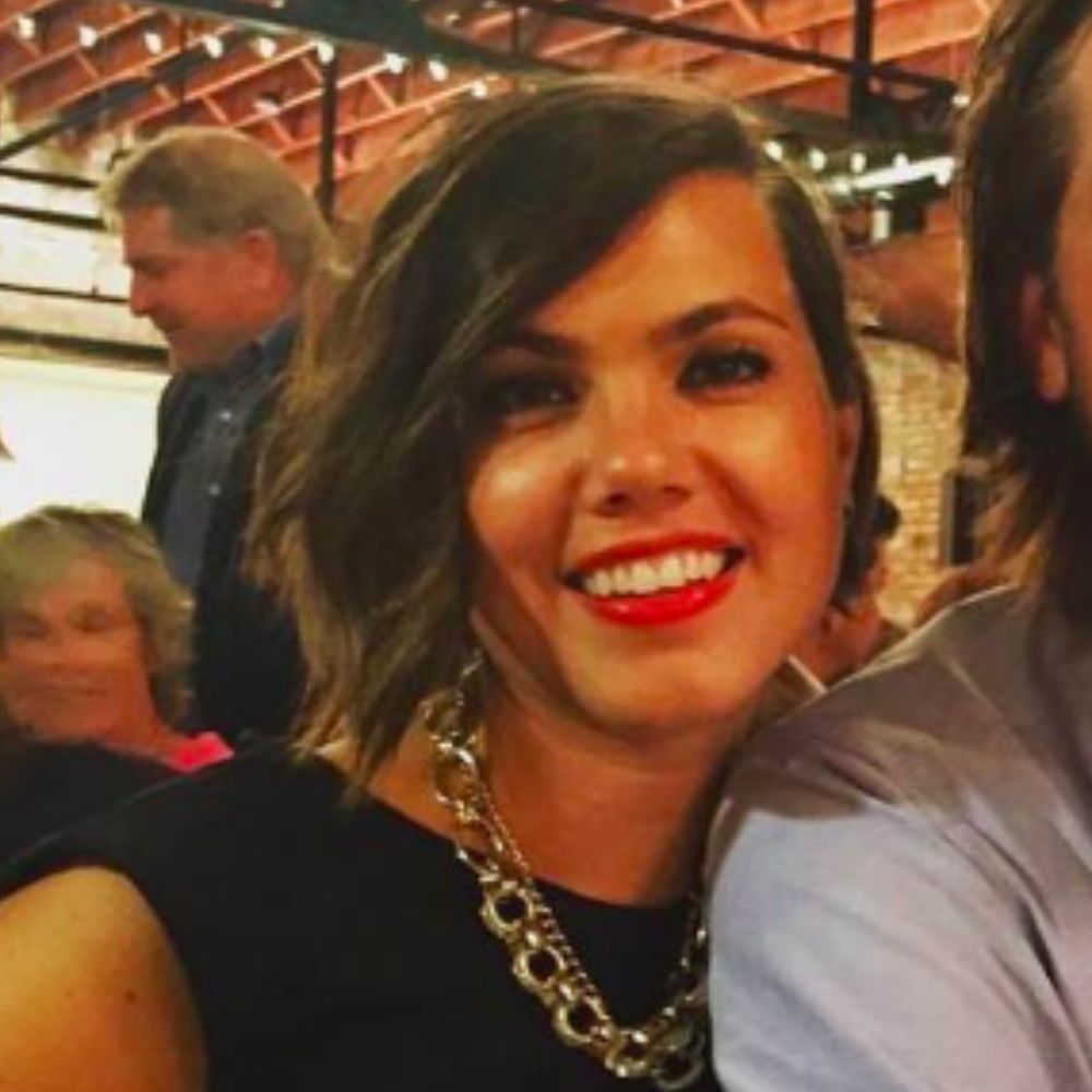 Meet your Posher, Renata