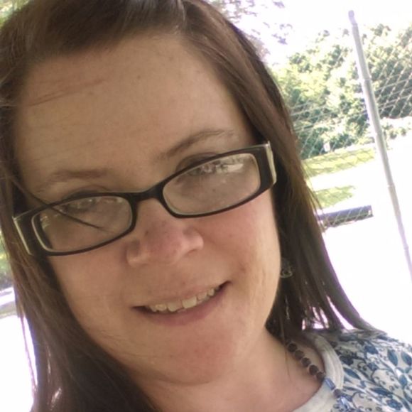 Meet your Posher, Tabitha - Picture 1 of 1