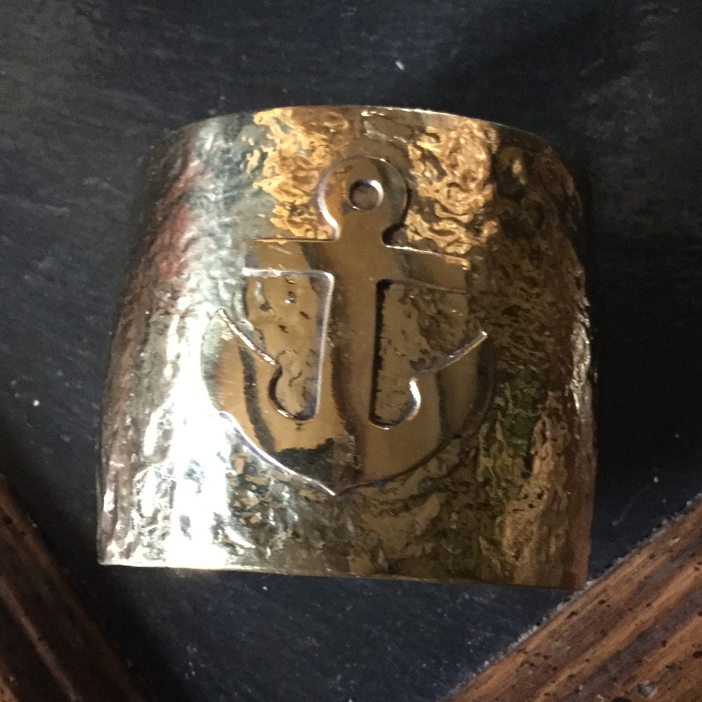 Stunning Anchor Bracelet