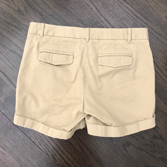 Banana Republic Khaki Cuff Shorts - Picture 3 of 5