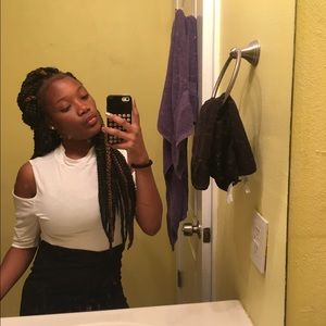 Meet your Posher, Joy