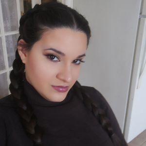 Meet your Posher, Kelly