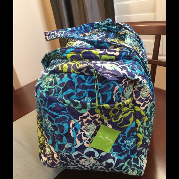 NWT VERA BRADLEY LARGE DUFFEL - Picture 2 of 4