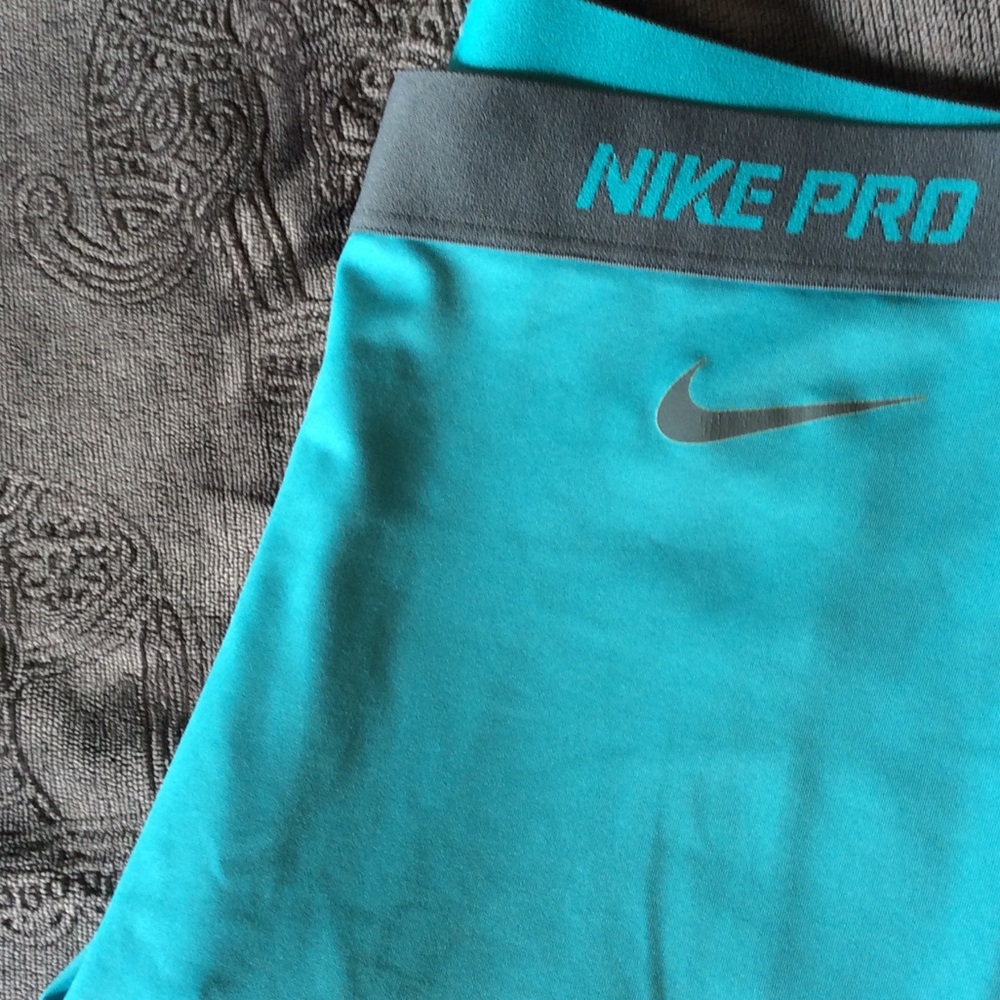 Nike leggings