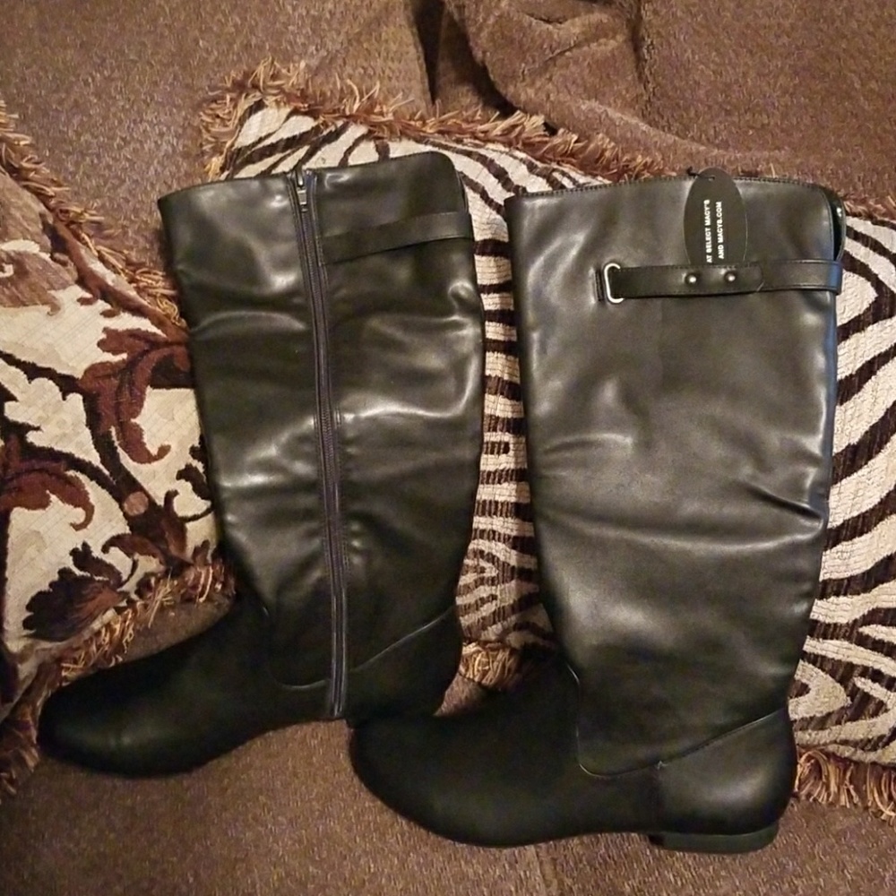 Black "Style & Co" Size 8 Too cute Flat Boots