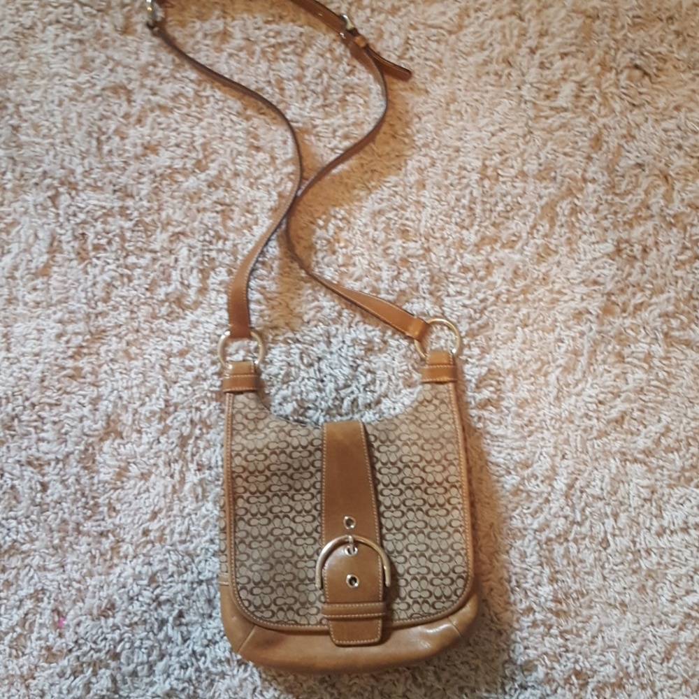 FLASH SALE Crossbody Coach Bag