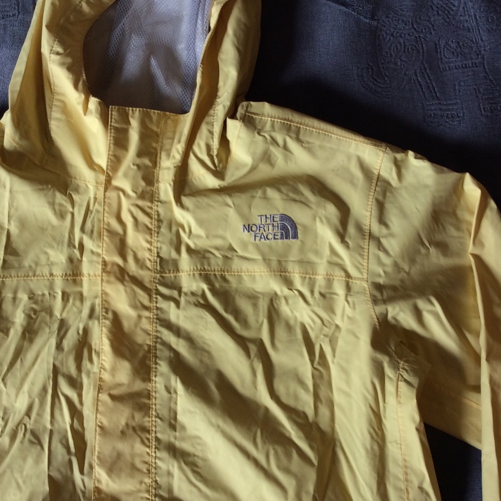 North Face rain jacket💛💛💛