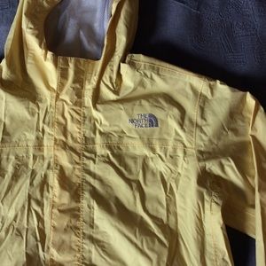 North Face rain jacket💛💛💛