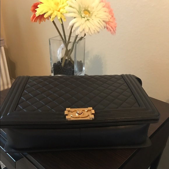 Chanel Le Boy in Lamb Skin - Picture 2 of 4