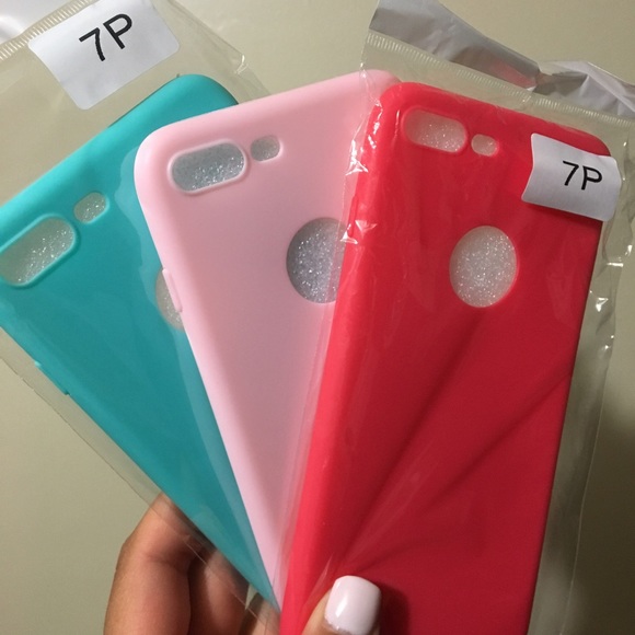 IPhone 7 Plus cases - Picture 1 of 4