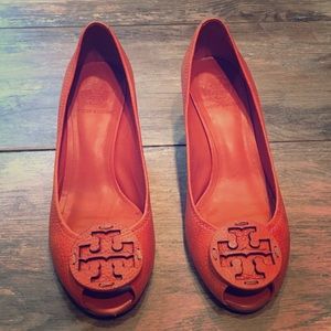 Tory Butch Sally 2 Peep Toes Wedge Pumps