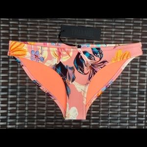NWT Auth Triangl Regular Bottoms Deliah Fiore Rosa
