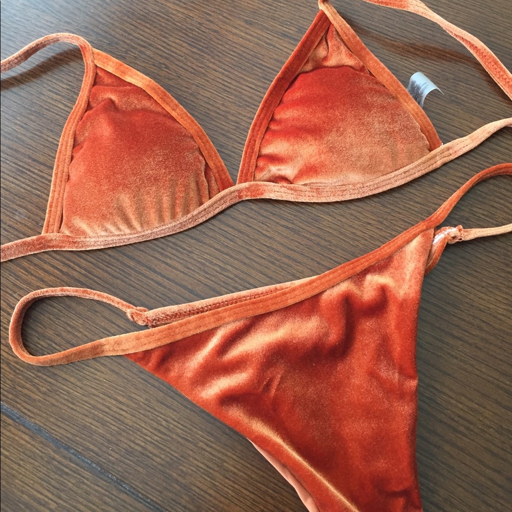 Velvet bikini