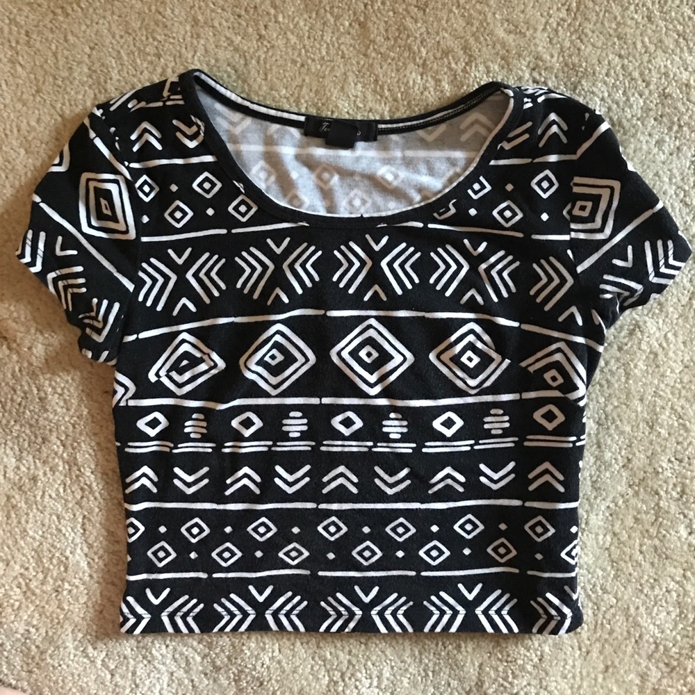 Aztec print crop top