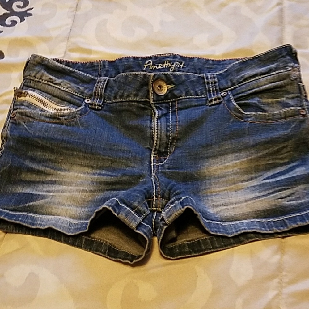 Amethyst shorts