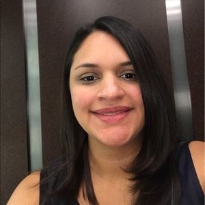 Meet your Posher, Stephanie