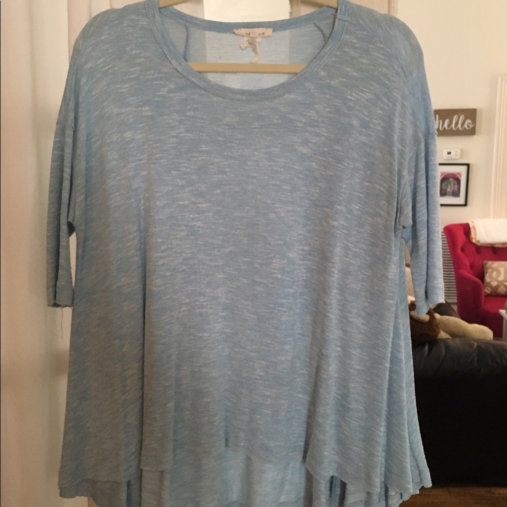 Vestique blue flowy shirt