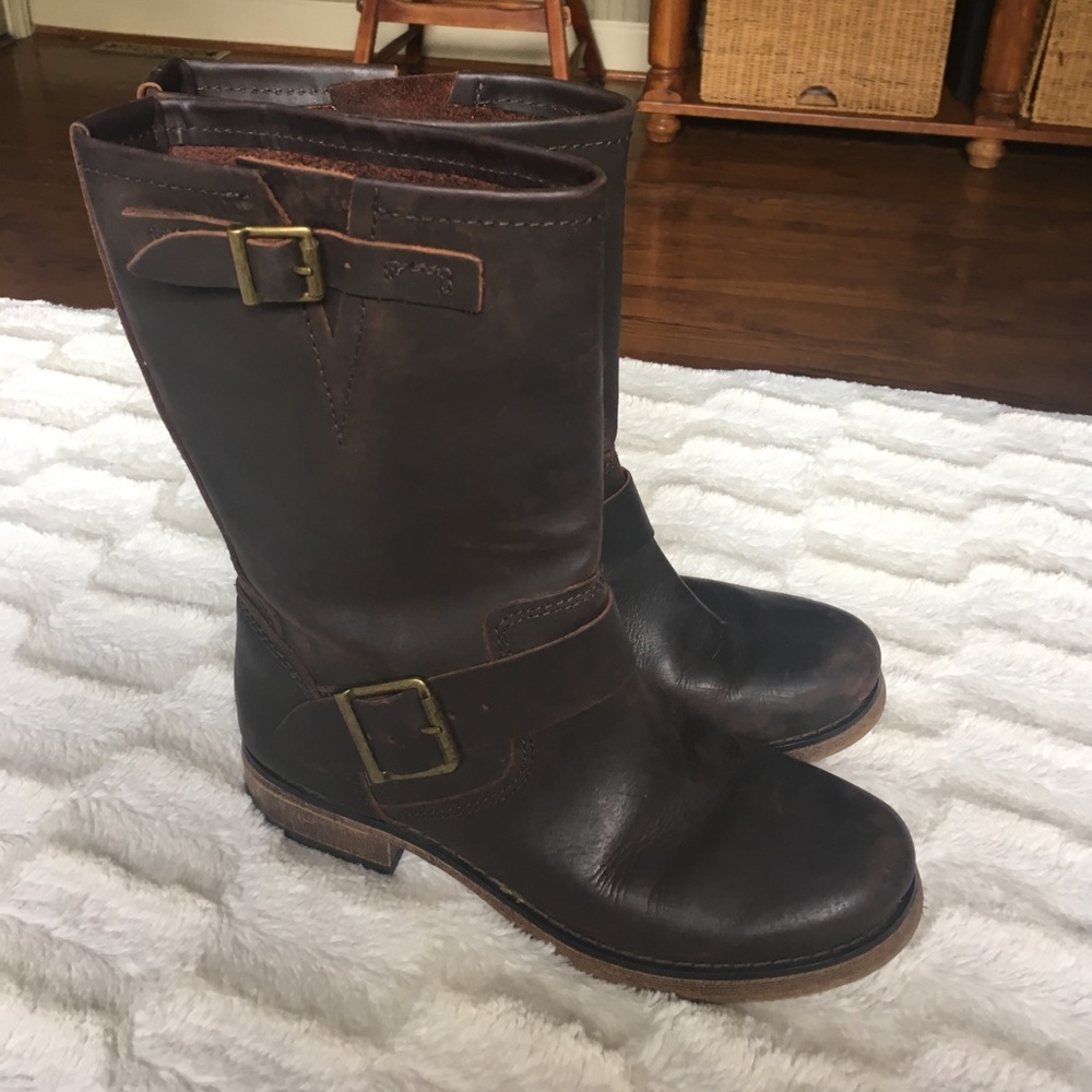 american eagle boots