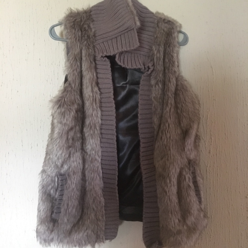 MOD Fur Vest