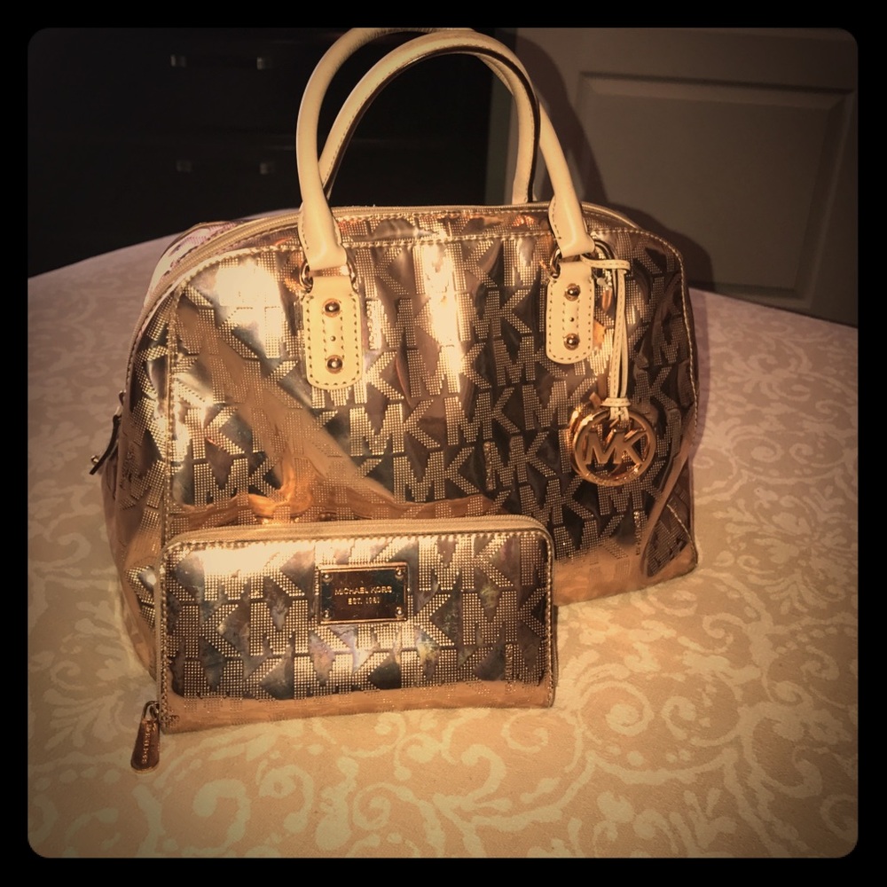 Rose Gold Micheal Kors