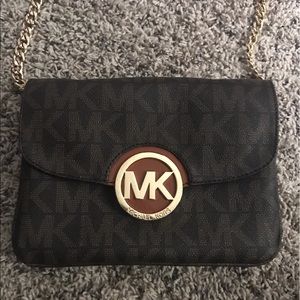 Barley used Michael Kors bag SO CUTE