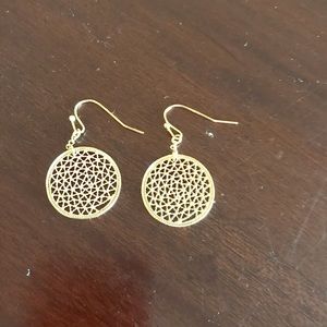 Delicate gold earrings