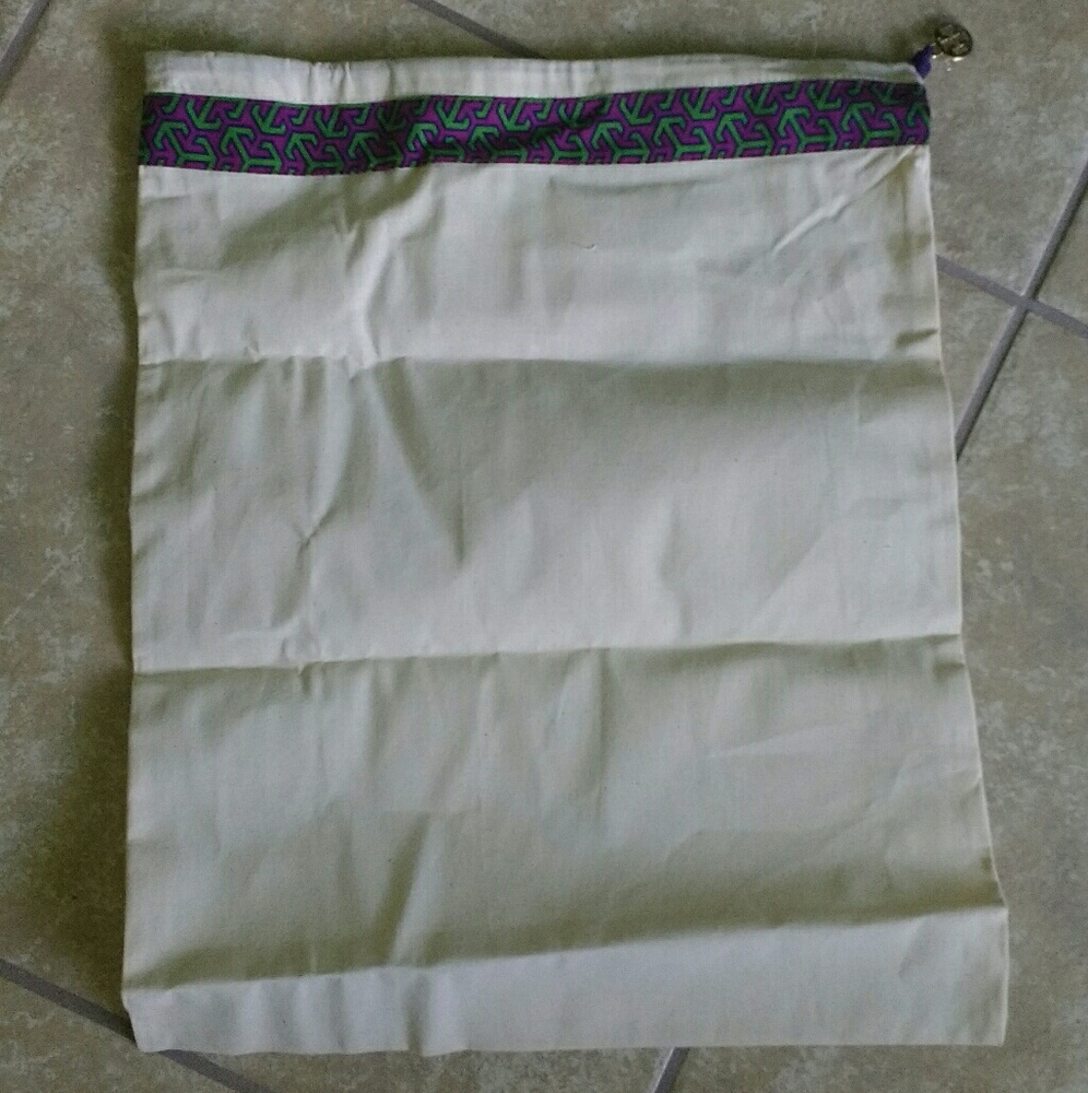 Authentic Tory Burch Shoe / Dust Bag
