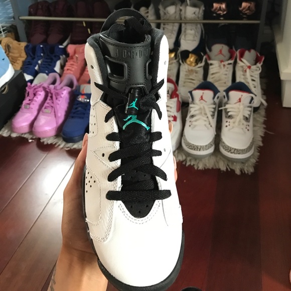 Jordan's - Picture 3 of 4