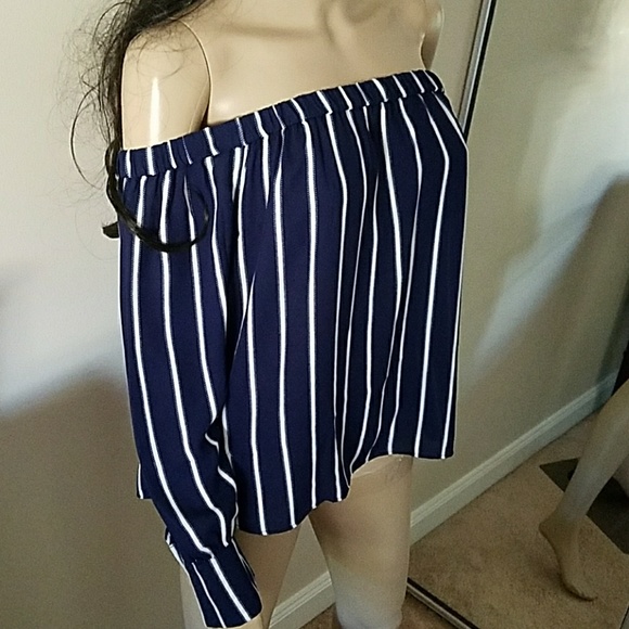 Forever 21 Tops - Forever21,off the shoulder blouse NWT M