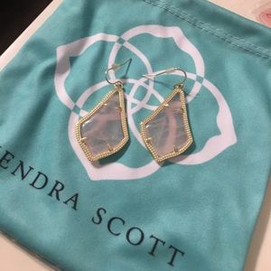 Carla drop earrings rose quartz