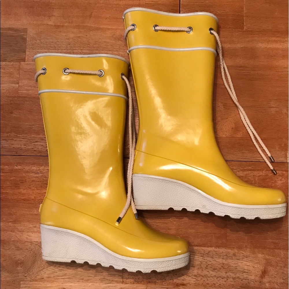 Sperry Rainboots