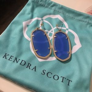 Danielle earrings in cobalt