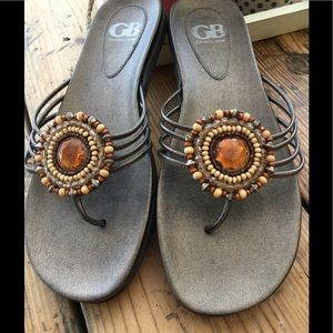 ⚜️💛Gianni Bini Beaded Sandals 9.5 EUC 💛⚜️